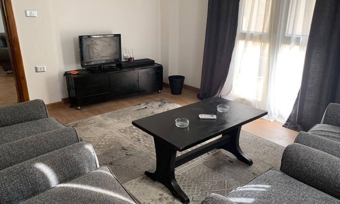 Al Duqqi Apartment | شقة فندقية بشارع جامعة الدول العربية
