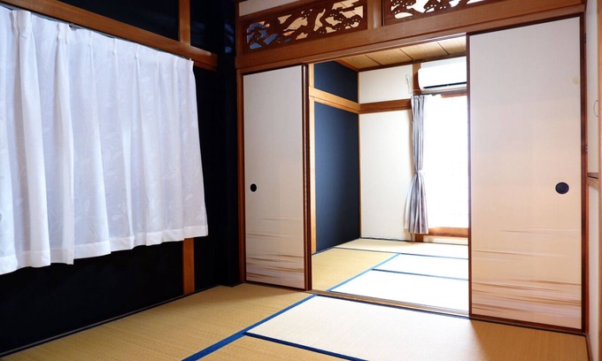 Nishiyodogawa-ku House | 0 minutes walk from the nearest station! 20 minutes to USJ and Osaka Station, direct access to Kobe, Namba, and Nara.