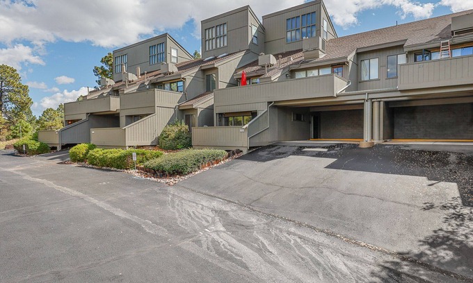 Flagstaff Condo | 1 Bd + 1 Br Flagstaff Home + Great Amentities!