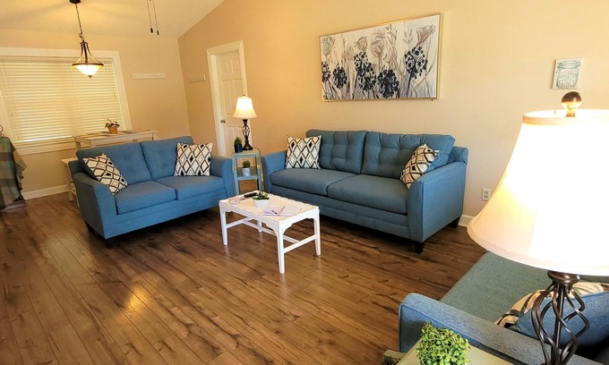 Athens House | 1 Bdrm home sleeps 2, 1 mile from I-65, Pets Stay Free, Fenced backyard