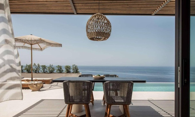 Agia Marina Villa | 1 bed villa with spectacular sea views.