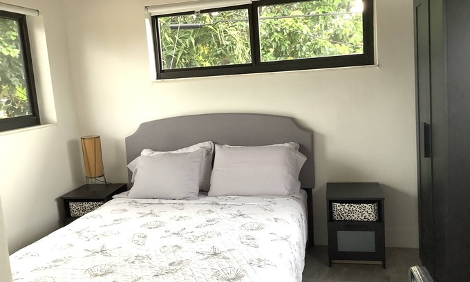 North Miami Beach House | 1 bedroom 1 bath sleeps 2 adults