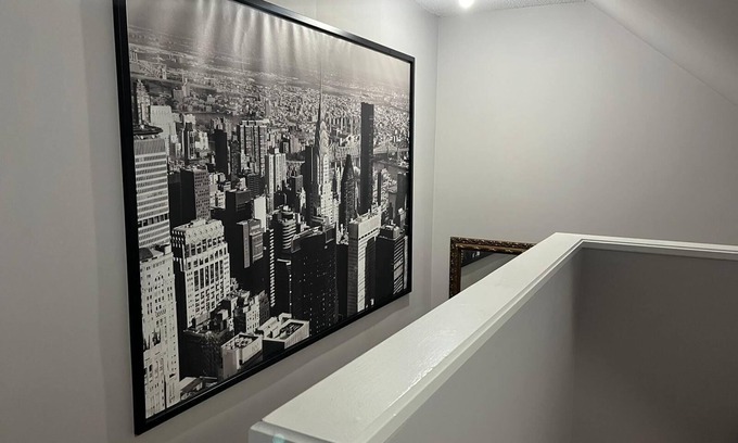 Caledon House | 1 Bedroom 1 bathroom apartment with kitchen, laundry room and living room