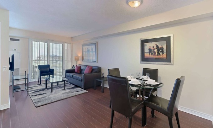 Bendale Apartment | 1 Bedroom/1 Bathroom Suite