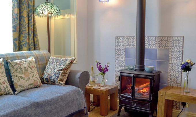 St Leonards-On-Sea Cottage | 1 bedroom accommodation in St Leonards-on-Sea, near Hastings