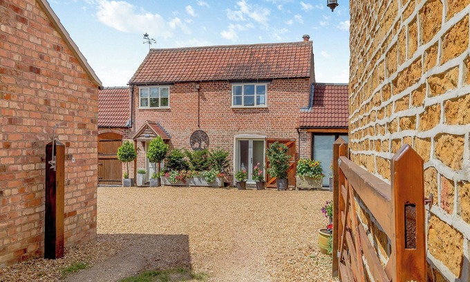 Scalford Cottage | 1 bedroom accommodation in Thorpe Arnold, near Melton Mowbray