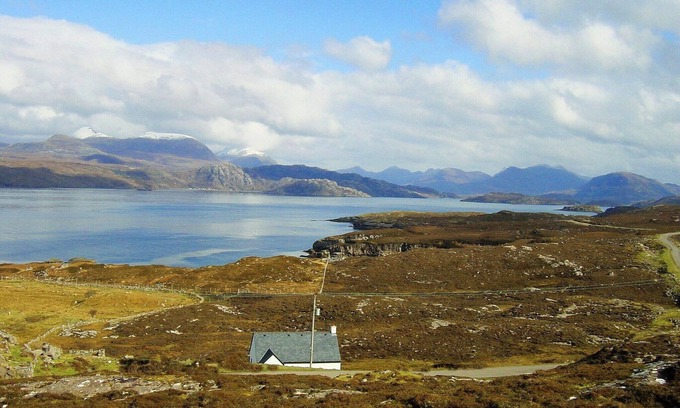 The Hebrides Cottage | 1 bedroom accommodation in Fearnmore, near Applecross