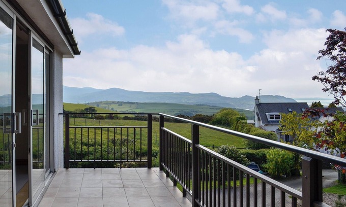 Colwyn Bay Cottage | 1 bedroom accommodation in Colwyn Bay