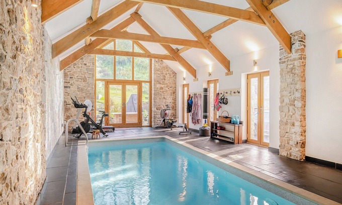 Ammanford Cottage | 1 bedroom accommodation in Llandybie Ammanford, near Llandeilo