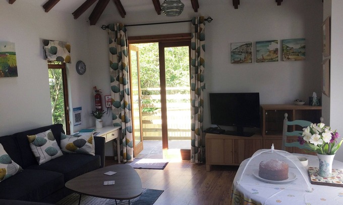 Yelland Cottage | 1 bedroom accommodation in Instow, near Barnstaple