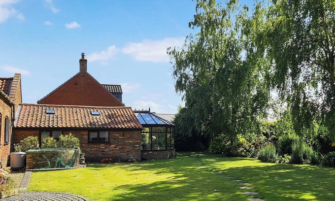 Freethorpe Cottage | 1 bedroom accommodation in Freethorpe