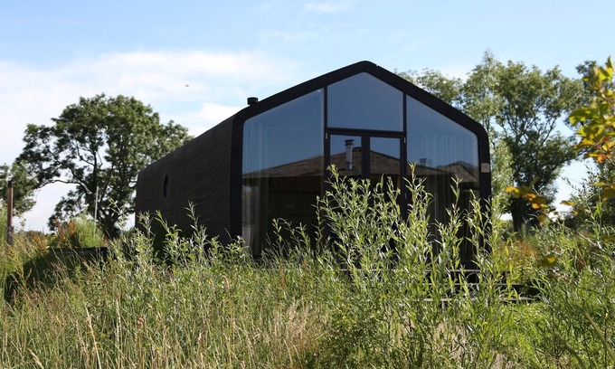 Nieuw-West Cabin | 1 bedroom accommodation in Amsterdam