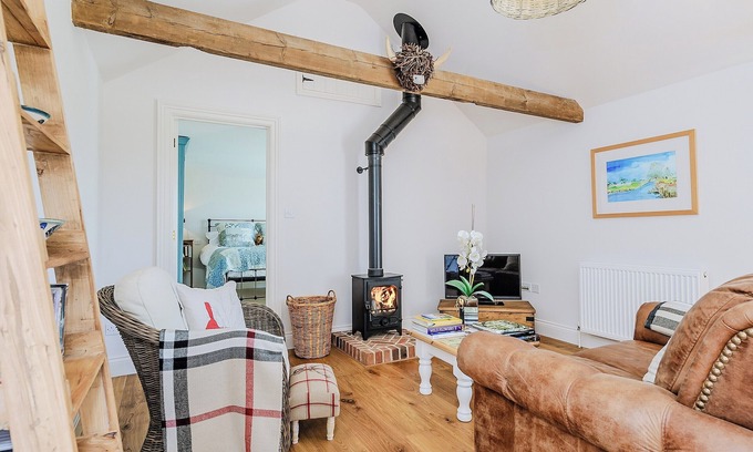 Manningtree Cottage | 1 bedroom accommodation in Lawford