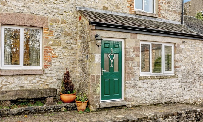 Middleton Cottage | 1 bedroom accommodation in Middleton-by-Wirksworth, near Wirksworth