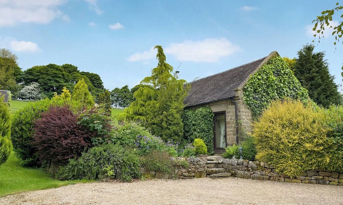 Carsington Cottage | 1 bedroom accommodation in Kirk Ireton, near Ashbourne
