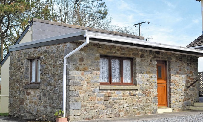 Ludchurch Cottage | 1 bedroom accommodation in Amroth