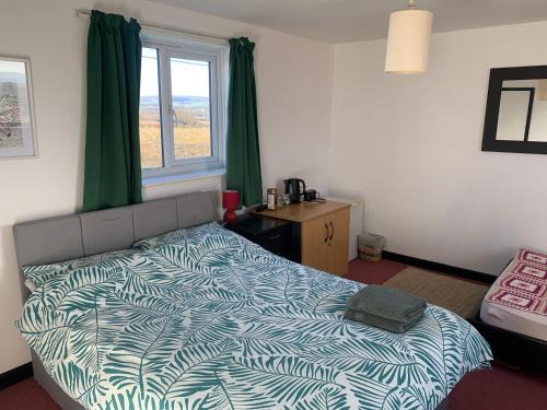 Claypits Apartment | 1 Bedroom annex, private bathroom, peaceful area