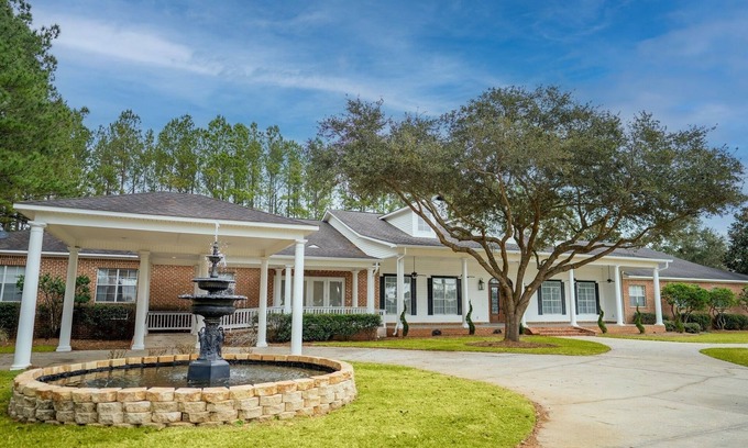 Grand Bay Apartment | 1 Bedroom Apartment at Oak + Fountain - #13