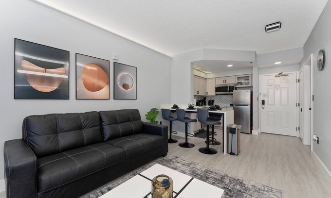 Florida Center Apartment | 1-bedroom apartment in Orlando close to Epic Universe