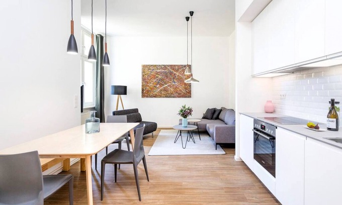 Mitte Apartment | 1-Bedroom Apartment 70sqm with a cozy living room(3)