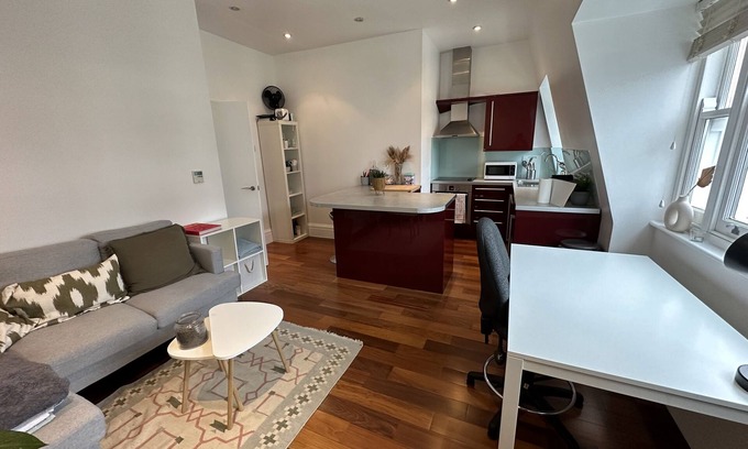 Campden Bed & Breakfast | 1 bedroom flat - fully equipped