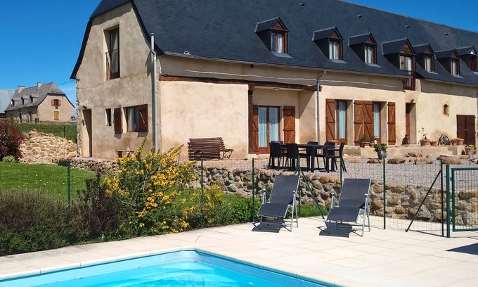 Cieutat Apartment | 1 Bedroom luxury apartment with pool and stunning mountain views.