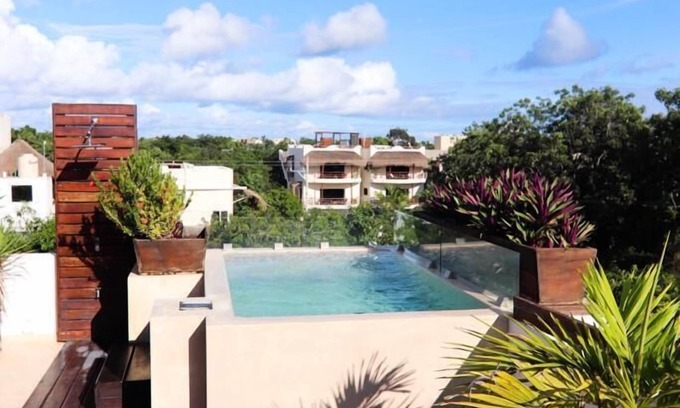 La Veleta House | 1 Bedroom Penthouse With Jacuzzi