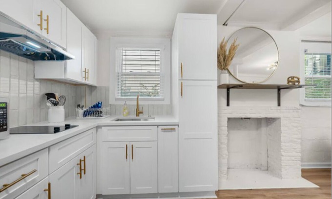 Lindridge-Martin Manor Apartment | 1 Bedroom Private Entry Buckhead Basement Apt