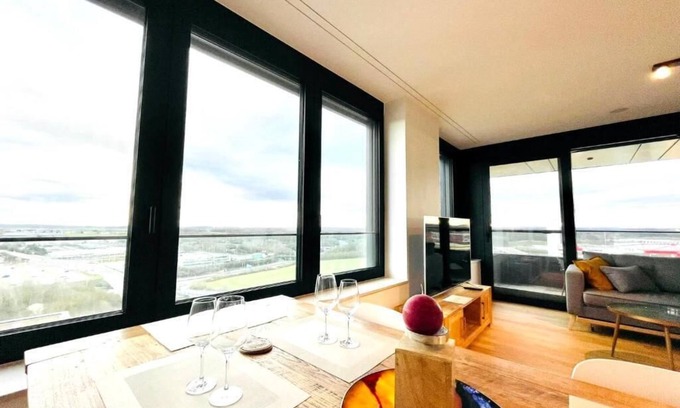 Gasperich Apartment | 1 Bedroom SPA - Gym - Terrace & Parking