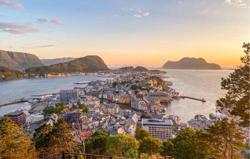 Alesund Apartment | 1 Bedroom Stunning Apartment In Ålesund