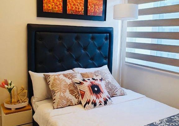San Bartolome Apartment | 1 Br CONDO Vine Residences Quezon City with POOL NETFLIX WIFI VIDEOKE BOARD GAMES