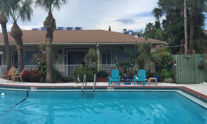 Madeira Beach Cottage | 1 BR Madeira Beach Cottage