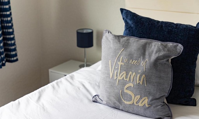 Newquay Apartment | 1 Chatsworth Riverscape Apartments - Riverview apartment in great location with free parking overlooking the Gannel just a short walk from Newquays incredible beaches and local amenities