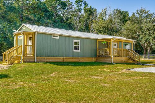 Lillian House | 1 Mi to Boat Launch Fire Pit at Lillian Cottage!