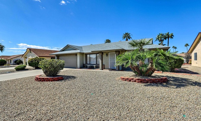 Sun City West House | < 1 Mi to Golf: Home w/Screened Porch in Sun City
