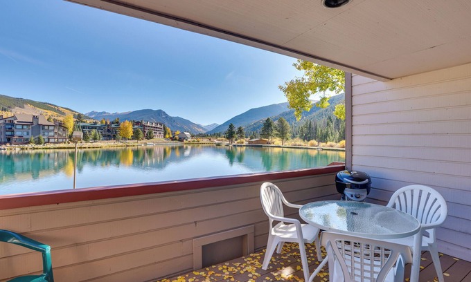 Lakeside Village Condo | 1 Mi to Keystone Ski Lift: Lakefront 4-Season Gem