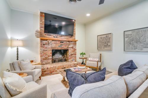 Starkville House | 1 Mi to Miss State Wremy Cottage with Deck and Yard