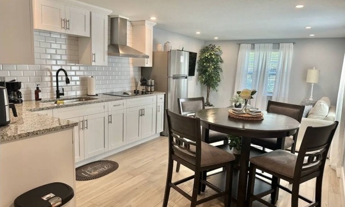 Bearss Plaza Villa | 1 Room w Queen bed and full size sofa bed