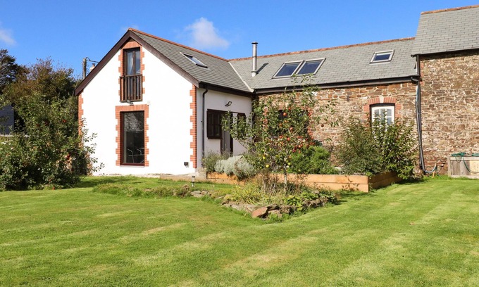 Stibb Cottage | 1 STIBB BARNS, pet friendly, luxury holiday cottage in Kilkhampton