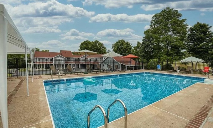 Marlborough House | 10,500 SF Luxury Estate 10 BR +11 Bath, Pool, Hot Tub