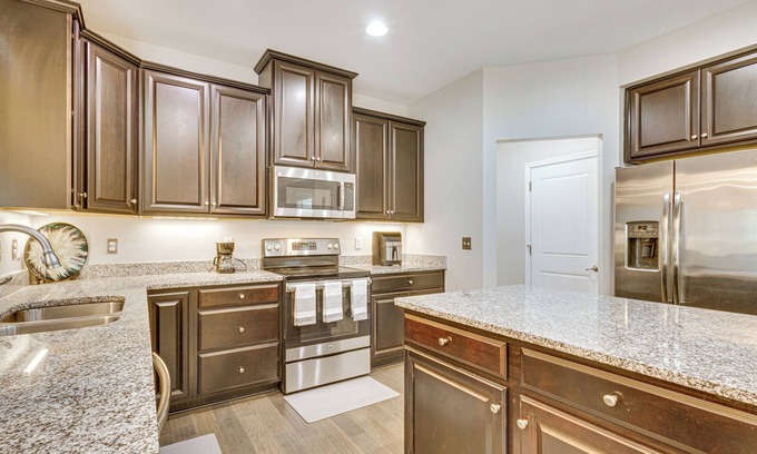 Chesapeake House | 10 Mi to Norfolk: Chesapeake Haven w/Yard!