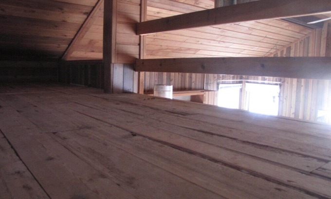 Mountain View Cabin | 10 minutes from Waterton Park boundry, Quiet Peaceful Secluded Nature Get-a-way