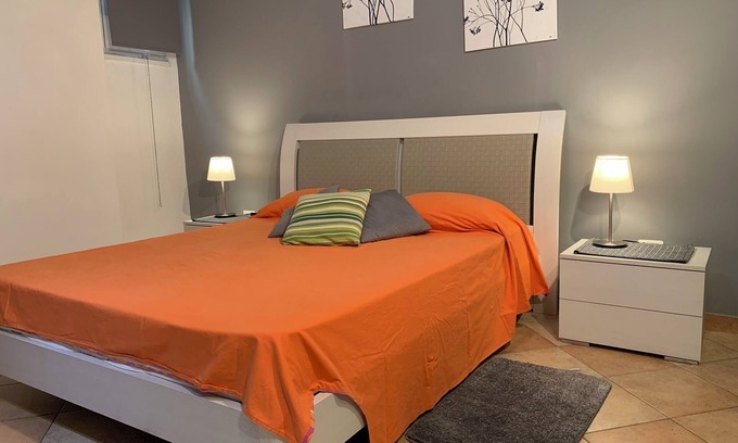 Rione XIV Borgo Apartment | 10 Minutes Walk From San Pietro Excellent for 4 People, Families and Friends