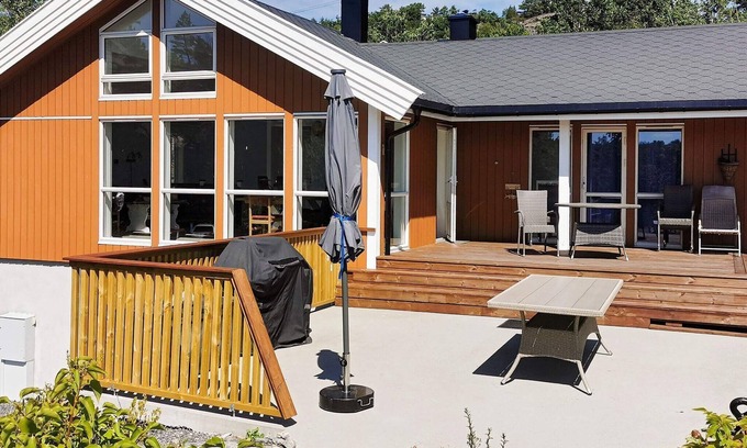 Bamble House | 10 person holiday home in Stathelle-By Traum