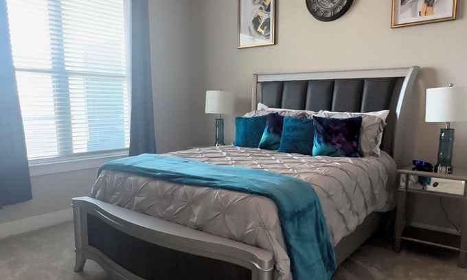 Dallas Apartment | 10% weekly & 20% 0ff monthly stays! Great Location in the Heart of Dallas1