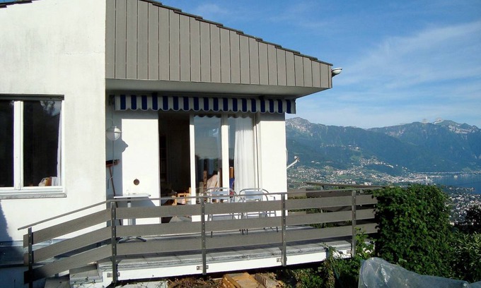 Chardonne Other | 100 m² Accommodation ∙ 3 bedrooms ∙ 5 guests