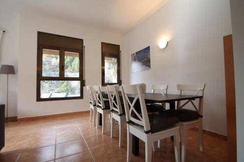 Ransol Apartment | 100 m² Apartment ∙ 3 bedrooms ∙ 8 guests