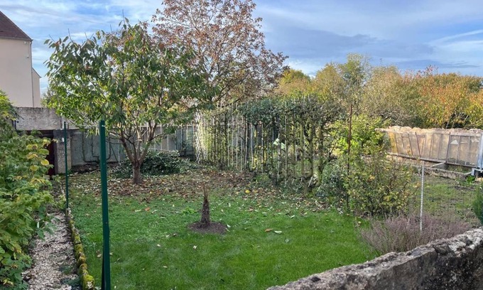 Semur-en-Auxois Cottage | 100 m² Cabin ∙ 2 bedrooms ∙ 4 guests
