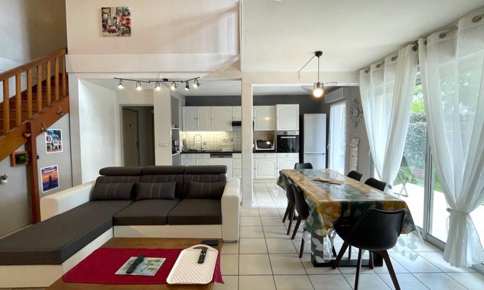 Centre Ville House | 100 m² Gîte ∙ 3 bedrooms ∙ 7 guests