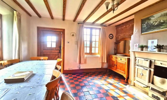 Checkley House | 100 m² House ∙ 3 bedrooms ∙ 10 guests